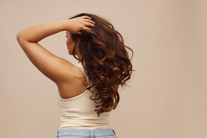 Woman with type 2A loose wavy hair