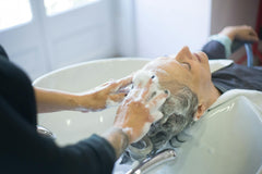 Curly Hair Scalp Care: Itch, Dryness, and Flakes