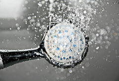 Hard Water and Curly Hair: The Hidden Cause of Build-Up